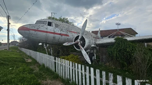 The plane from Făget Photo Daniel Guță THE TRUTH jpg
