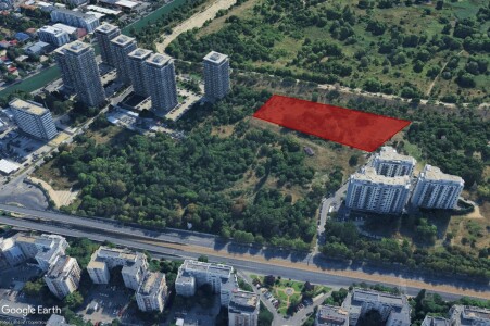 PHOTO Towers with apartments on the edge of the Văcărești Delta