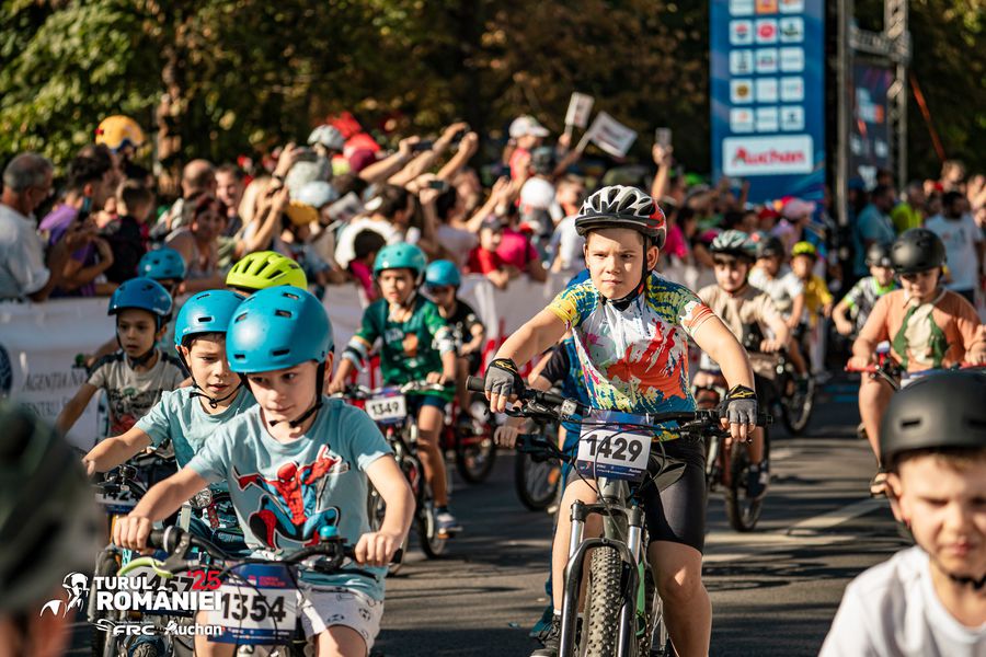 Historic premiere in the Tour of Romania » From Chisinau to the Arc de Triomphe: 800 kilometers and a trophy inspired by Brâncusi