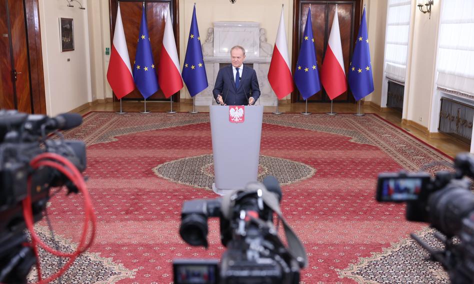 "PiS sleepwalkers want to drag us into madness". Tusk's fierce clash with the Presidential Palace