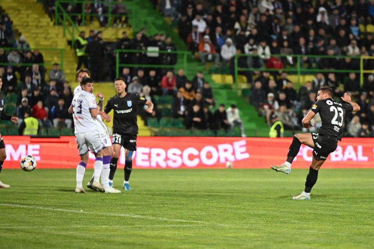 FC Argeș - Craiova University, in stage 6 of the play-off