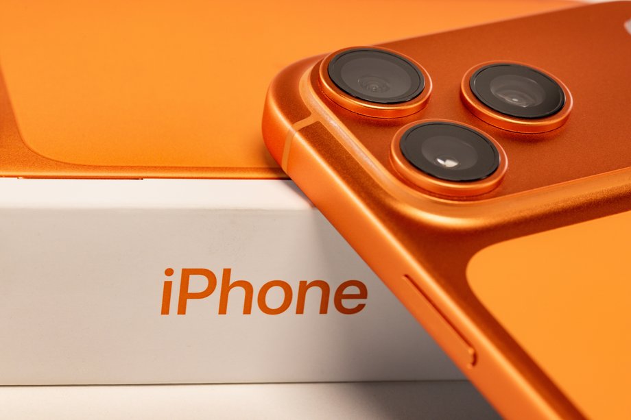 Analysts assume that the market will increasingly move towards premium phones.