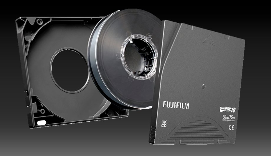 Problems with the availability of hard drives will certainly increase interest in alternatives, such as storing data on magnetic LTO tapes.
