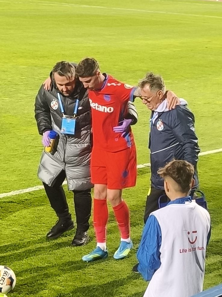David Miculescu was injured in Farul - FCSB // PHOTO: Ionuț Coman (GSP.ro)