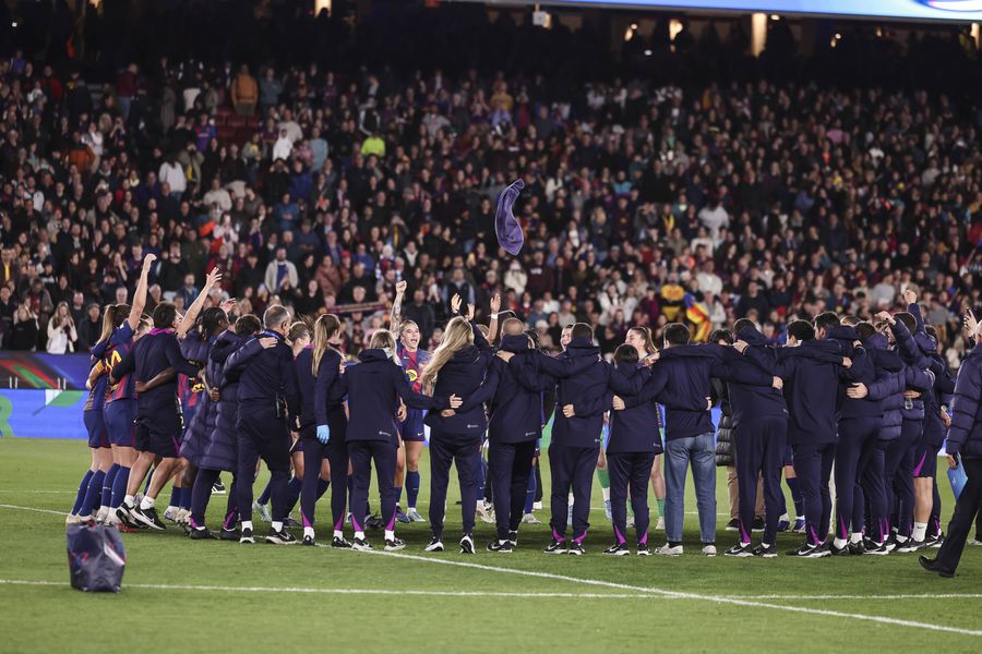 Barcelona - Real Madrid 6-0, under the gaze of over 60,000 people at Camp Nou