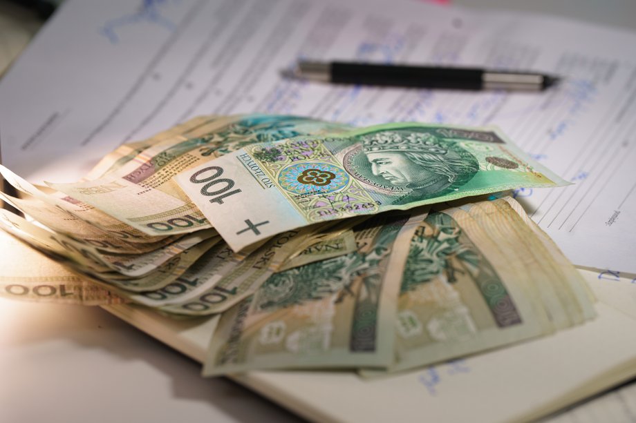 Agency with 10 properties of PLN 500,000 each. PLN will pay approximately PLN 65 per month for the offer