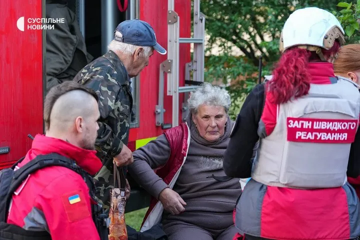 The woman screamed: ''I can't, I can't.'' Report from a destroyed house in Kyiv