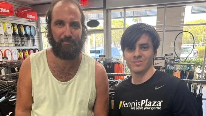 Gonzalo, caught in a sporting goods store PHOTO Instagram