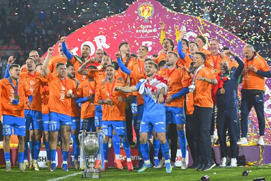 The newspaper entered Craiova's locker room: this is the team Coelho is preparing for the final of the championship! + The surprise in the first 