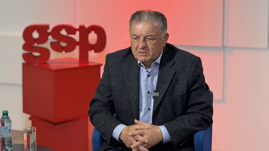The heartfelt testimony of the pilot who took Steaua to Seville: 