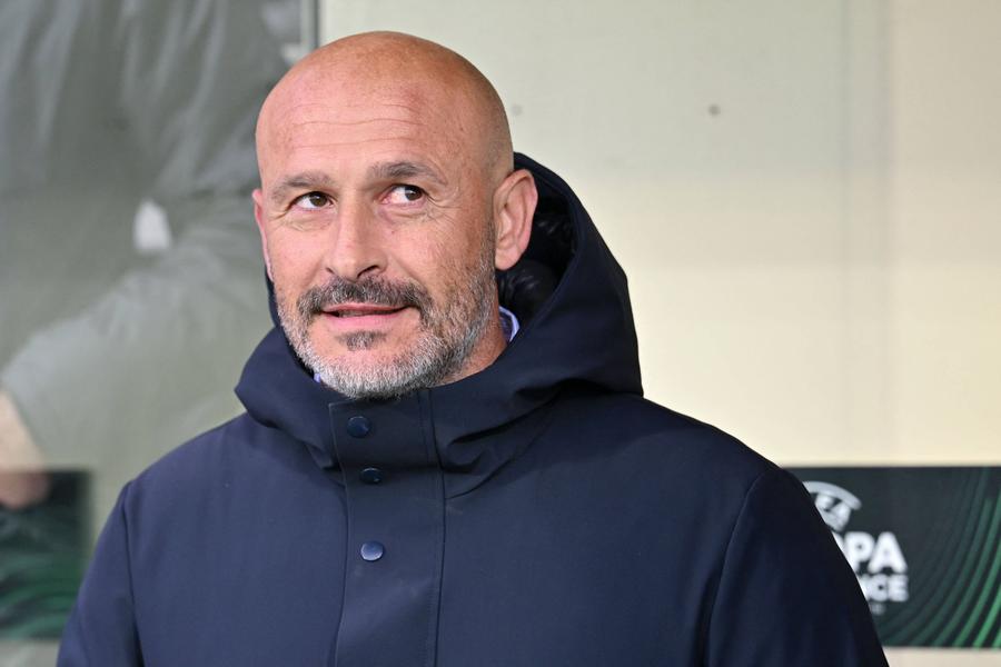 He is the main favorite to replace Conte at Napoli!