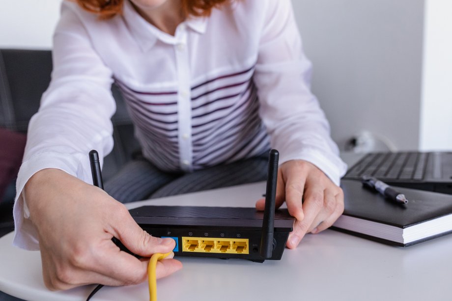Old router with "leaky" software that Internet of Things devices connect to – a recipe for a ticking cybernetic time bomb