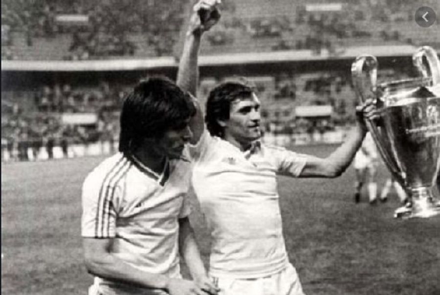The heartfelt testimony of the pilot who took Steaua to Seville: 