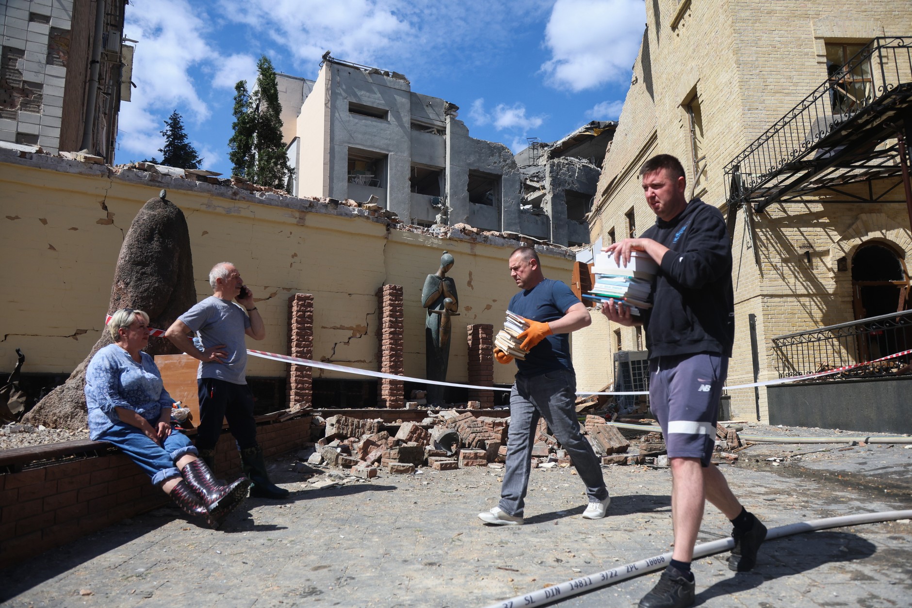 Massive attack on Kyiv