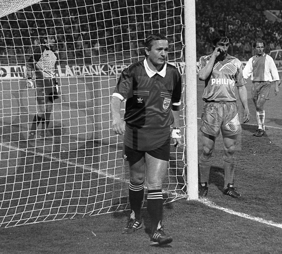 Adrian Porumboiu, attack on Istvan Kovacs: 