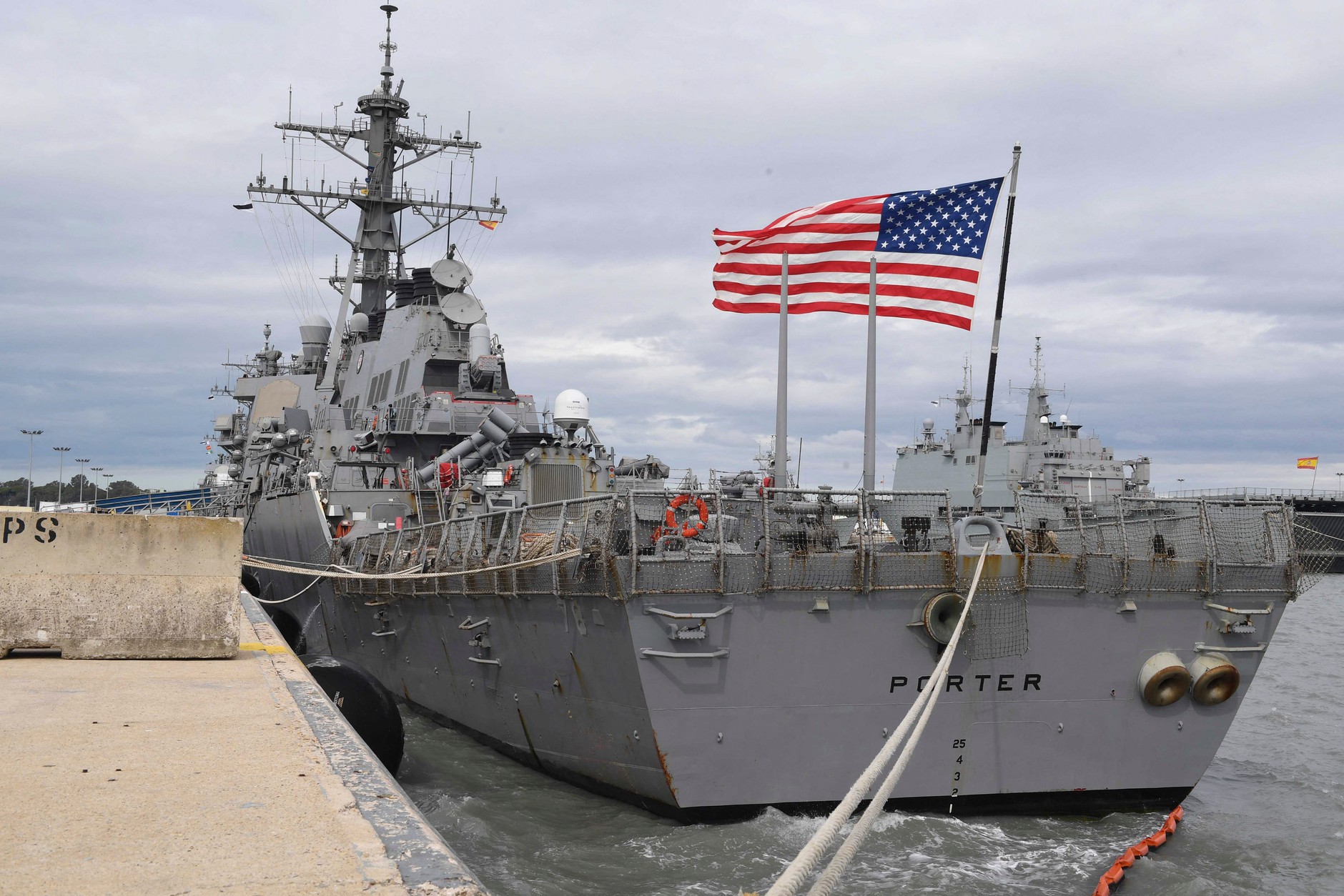 The guided-missile destroyer USS Porter docks at the pier at Rota Air Force Base (2017)