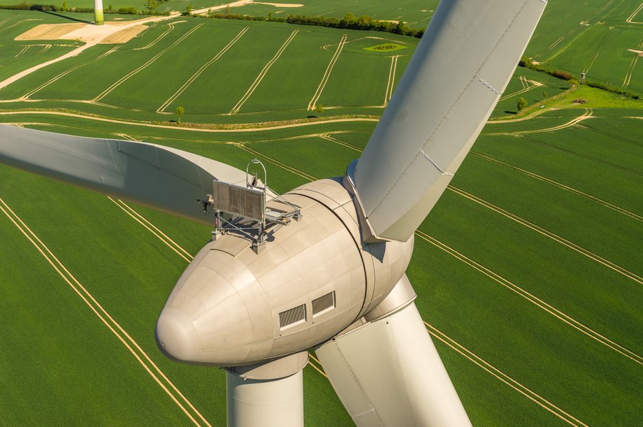 Wind turbine gondola