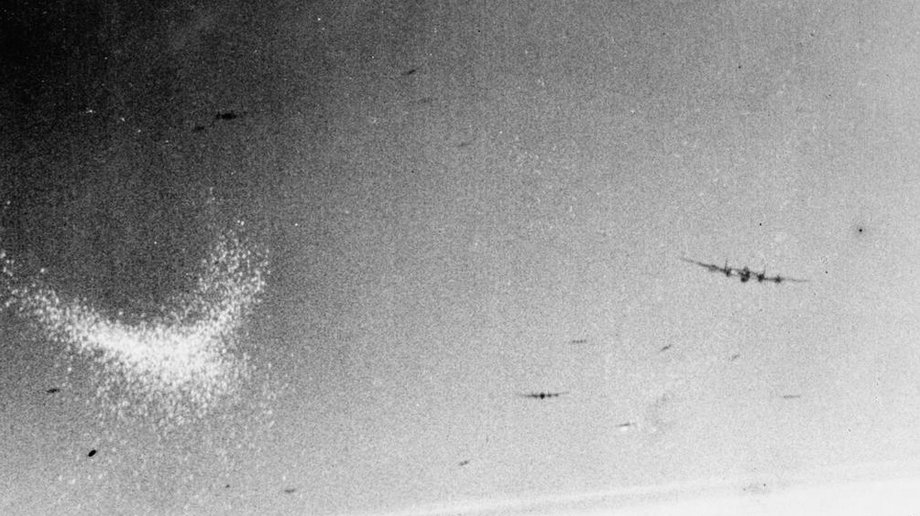 A cloud of dipoles sprayed during operations during World War II