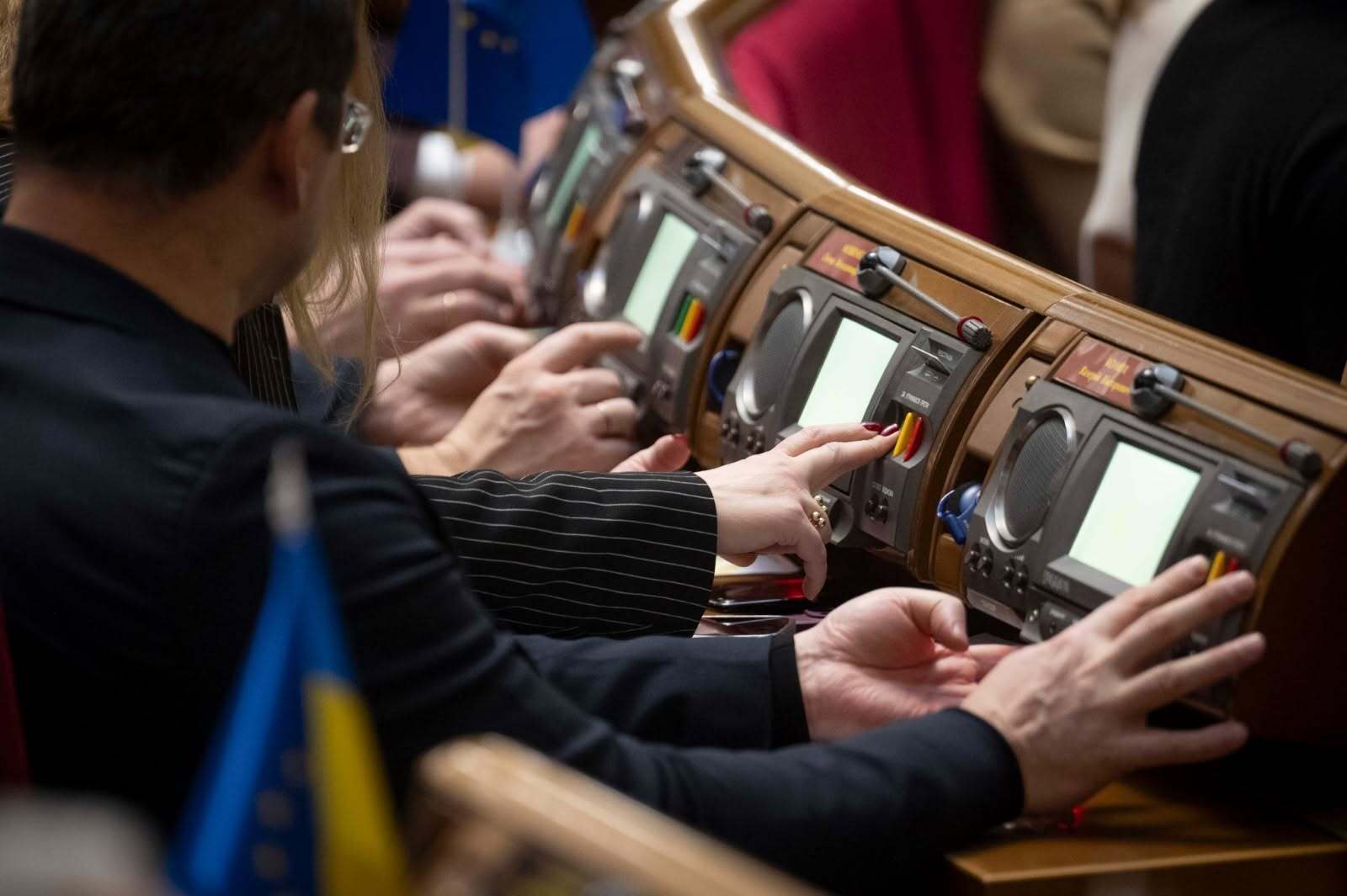 ''Work or death''. What remains of the Rada, which received record-breaking trust seven years ago? 