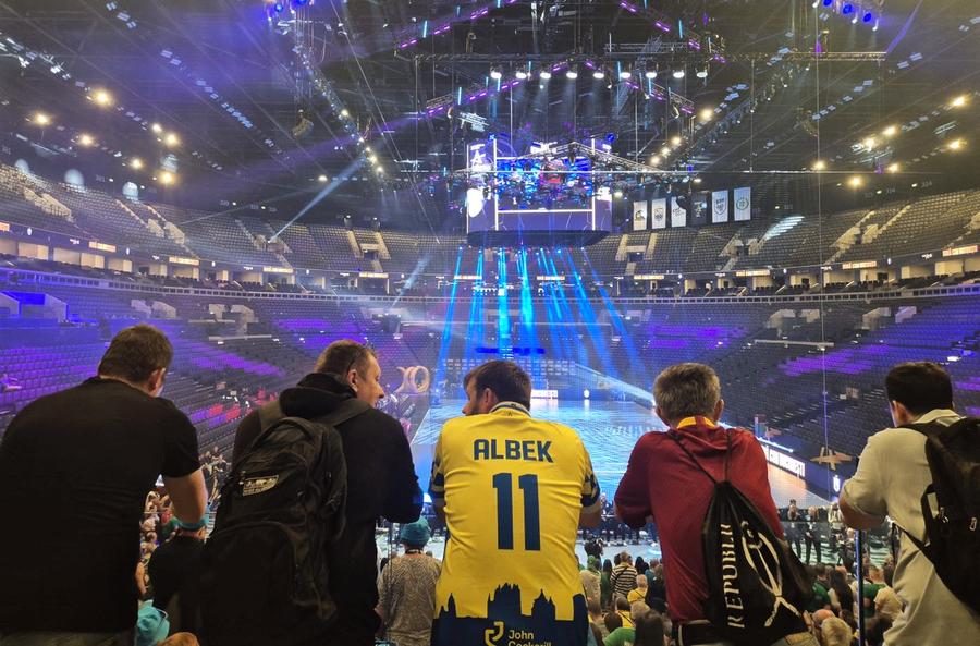 The 18-second clip from Budapest