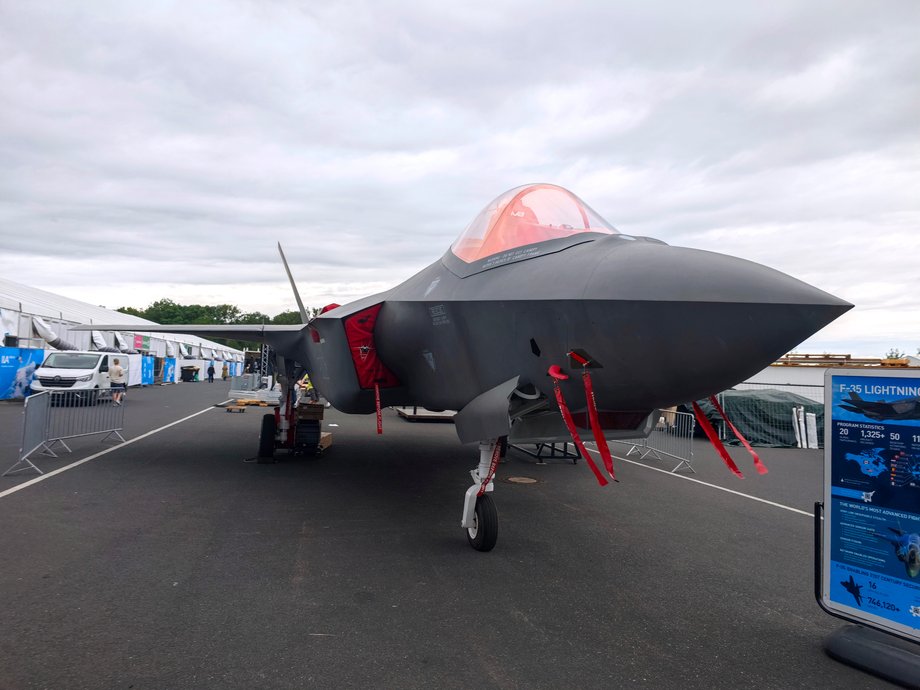 F-35 plane