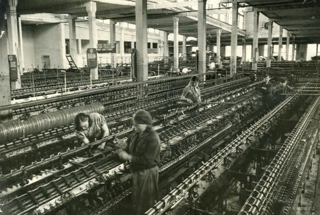 Birobidzhan Spinning and Weaving Factory is a new building in the textile industry. General view of the water workshop. 1946