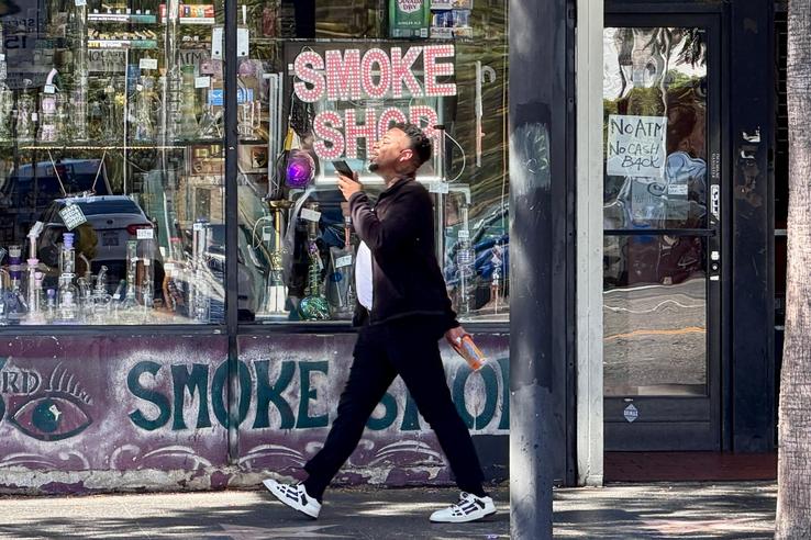 What cannabis consumption looks like in Los Angeles // PHOTO: Ionuț Iordache (GSP)