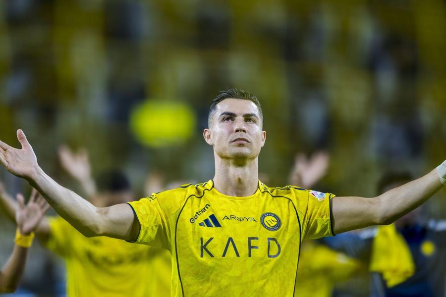 Top of the best paid soccer players from the World Cup » Together they earned almost $1 billion in the last year!