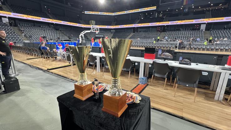 U-BT Cluj-Napoca – CSM Oradea, final with the trophy on the table/Photo: David Istrate (GSP.ro)