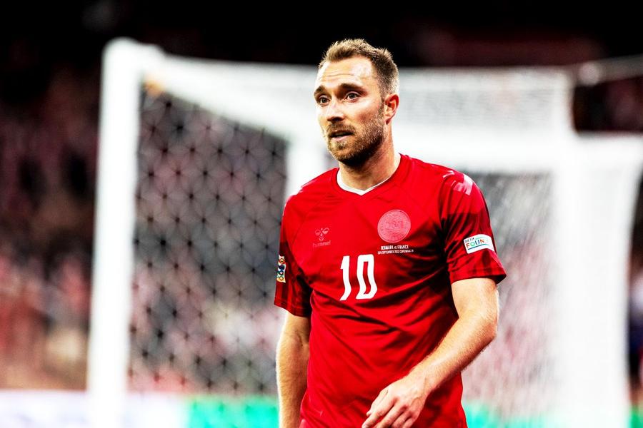 Christian Eriksen collapsed on the pitch again during the match
