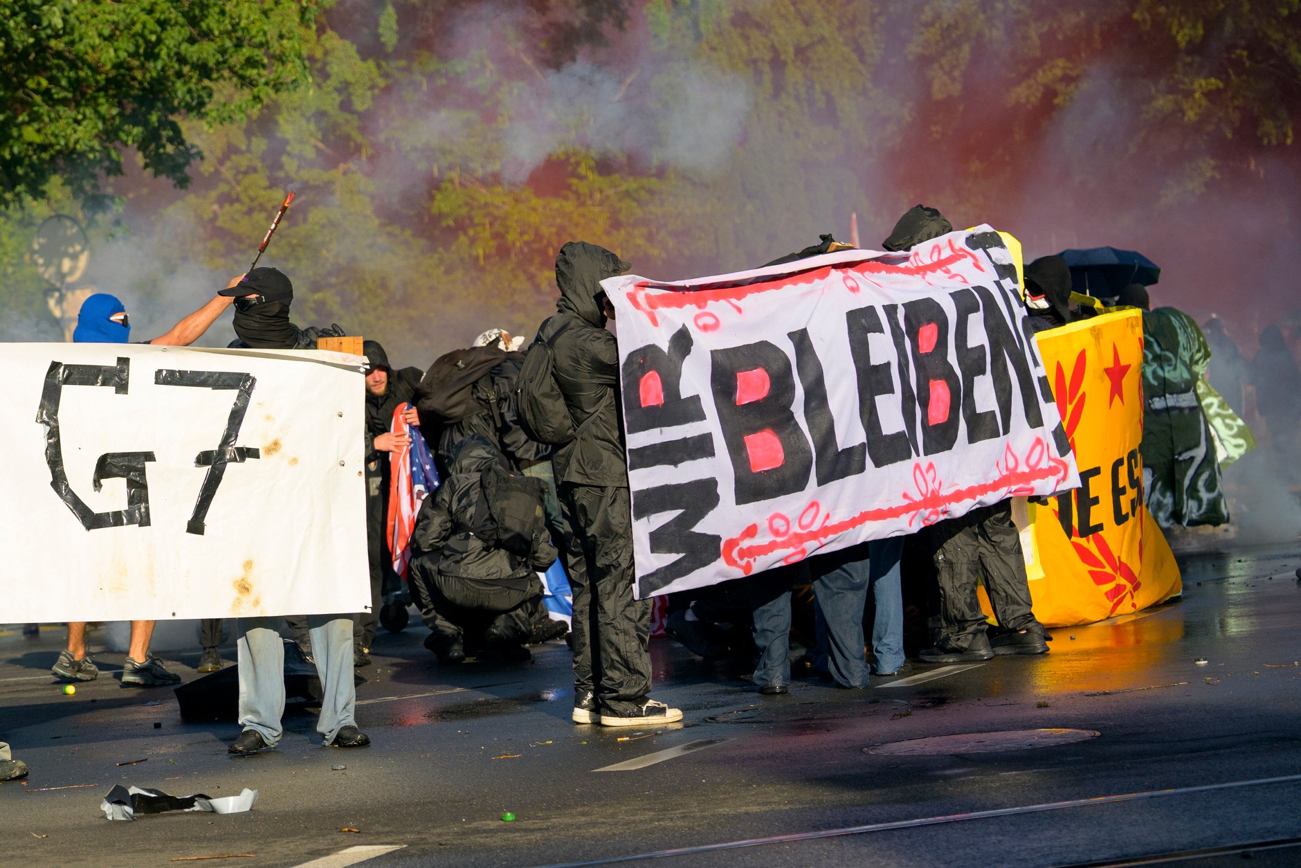 Protest in Geneva against the G7