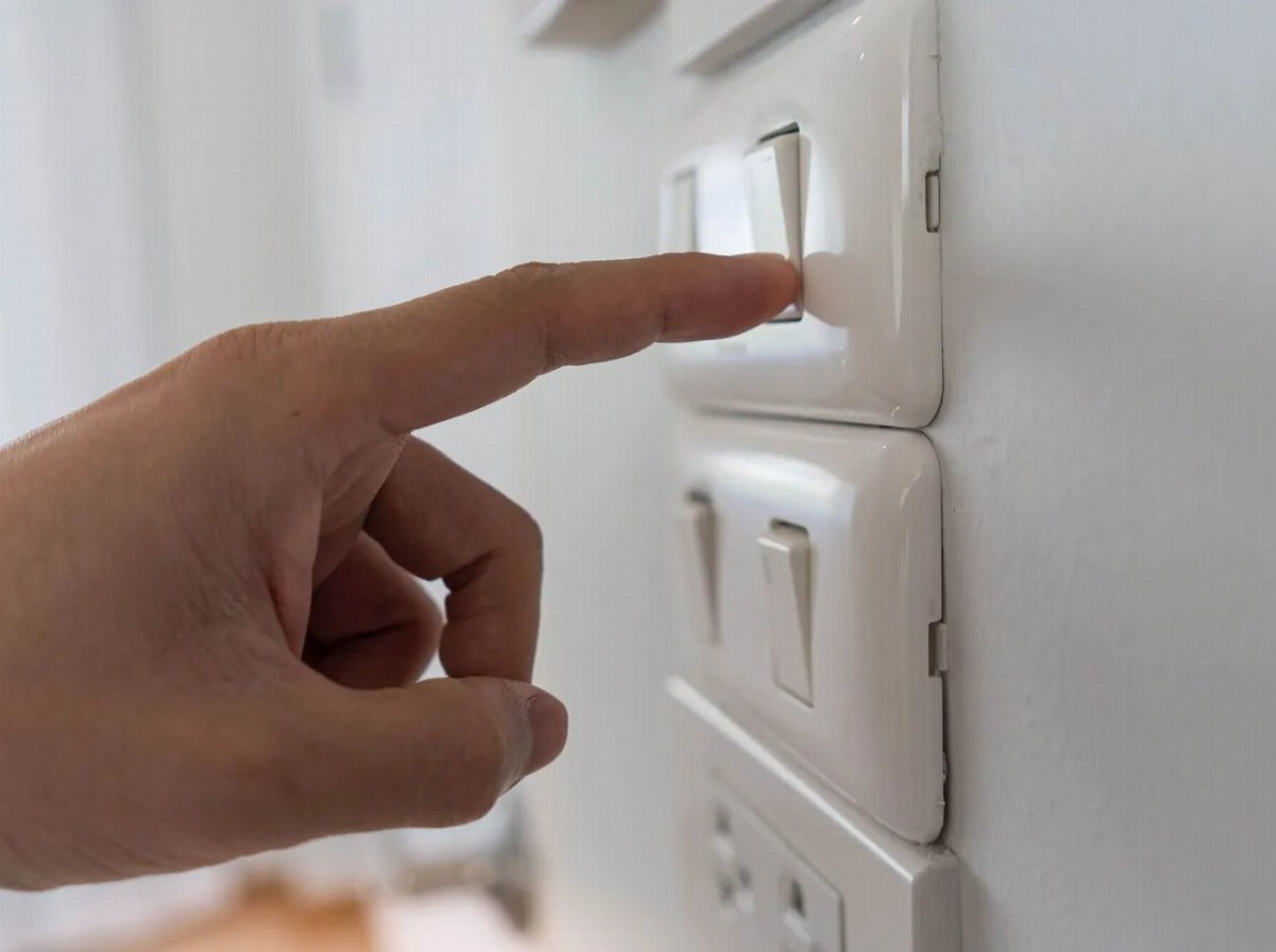Ukraine Implements Emergency Power Outages Amid Rising Consumption — Emergency power outages have been initiated in Kyiv