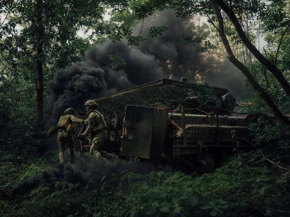 Ukrainian Forces Engage Russian Troops Near Kozacha Lopan — Ukrainian Defense Forces are battling Russian troops near Ko