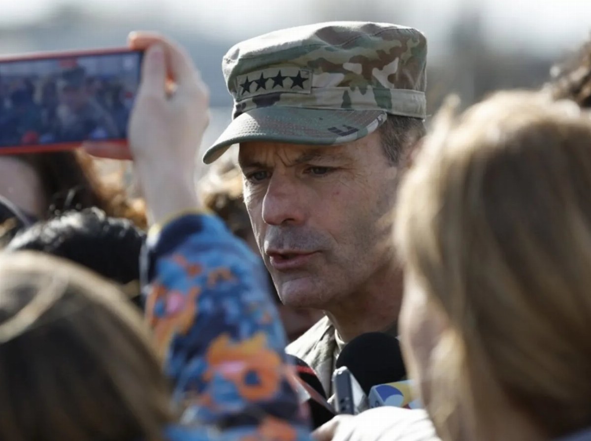 Pentagon Chief Ousts Top U.S. General Supporting Ukraine Amid Major Restructuring — Defense Secretary Pete Ggeiset remov