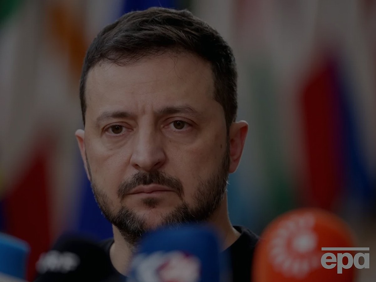 Zelensky Warns of Increased Attacks as Putin Weakens — Ukrainian President Zelensky warns that Vladimir Putin's weakenin