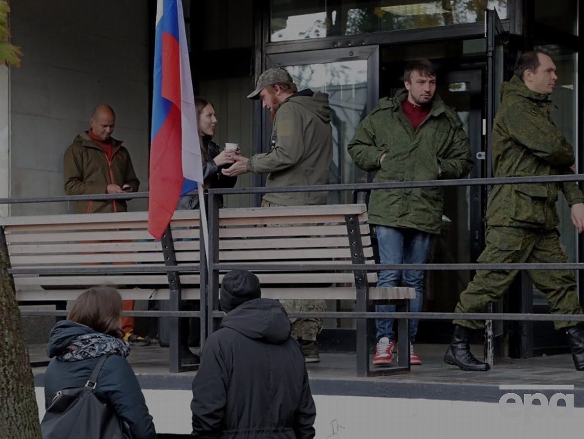 Russian Military Commissioner Confirms Ongoing Raids for Draft Evaders — A Russian military official has confirmed that