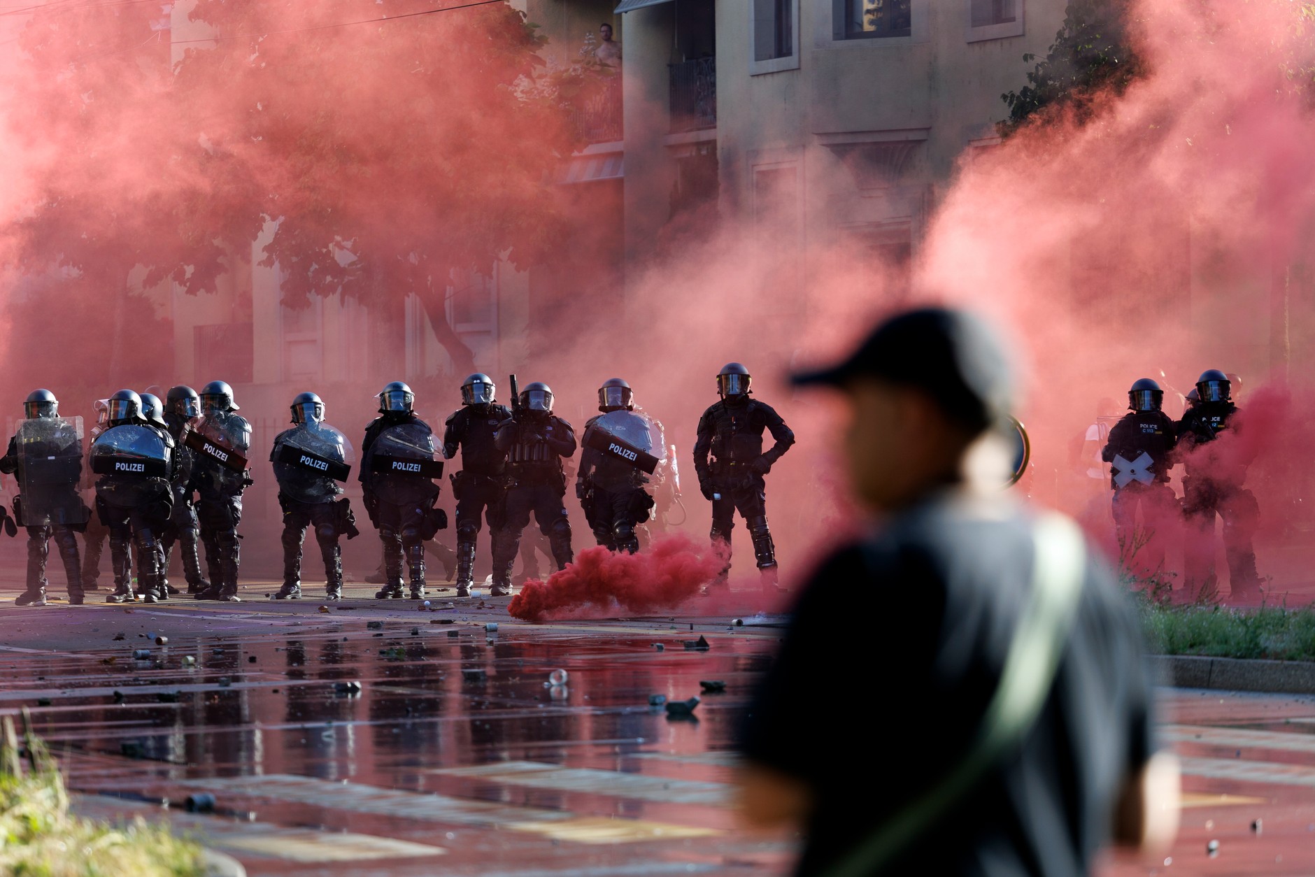 Protest in Geneva against the G7