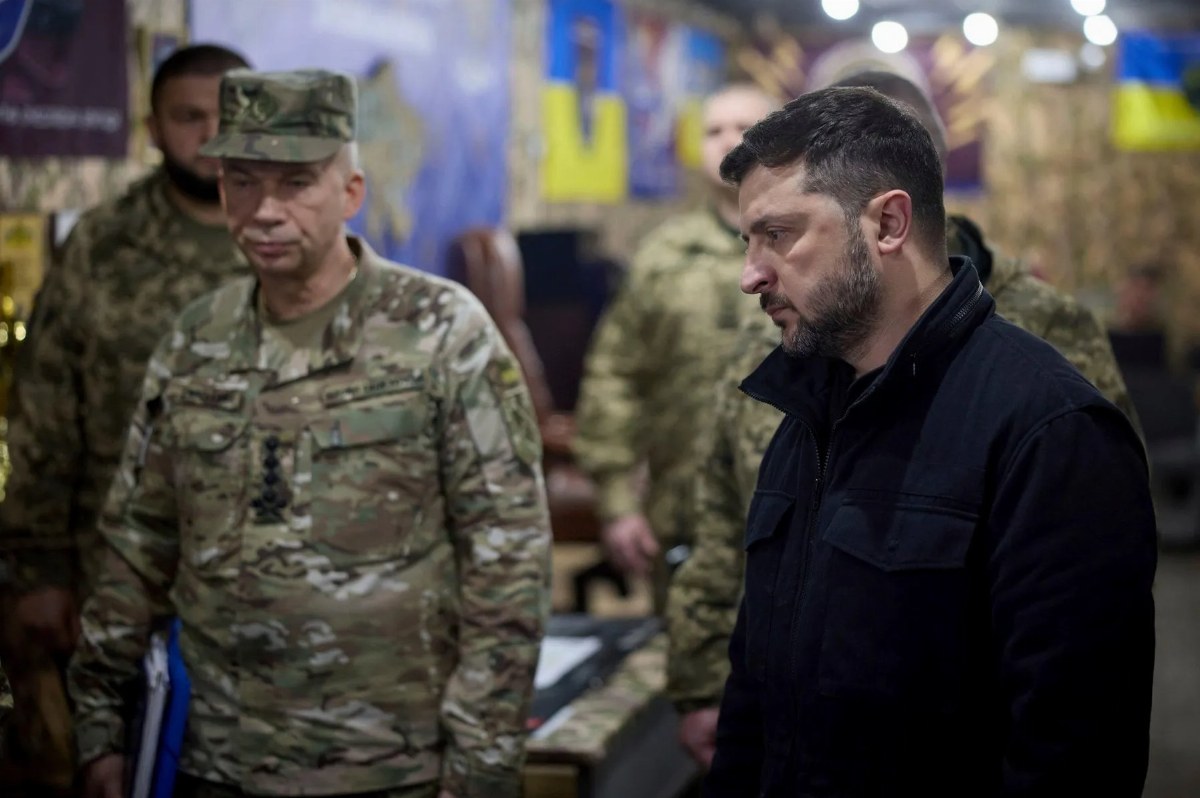Zelensky Faces Pressure to Dismiss General Syrskyi Amid Protests — Protests erupt in Ukraine as President Zelensky is ur