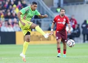 Kleberson Hospitalized with Serious Heart Issues After Chest Pains — Former Brazil midfielder Kleberson, 47, hospitalize