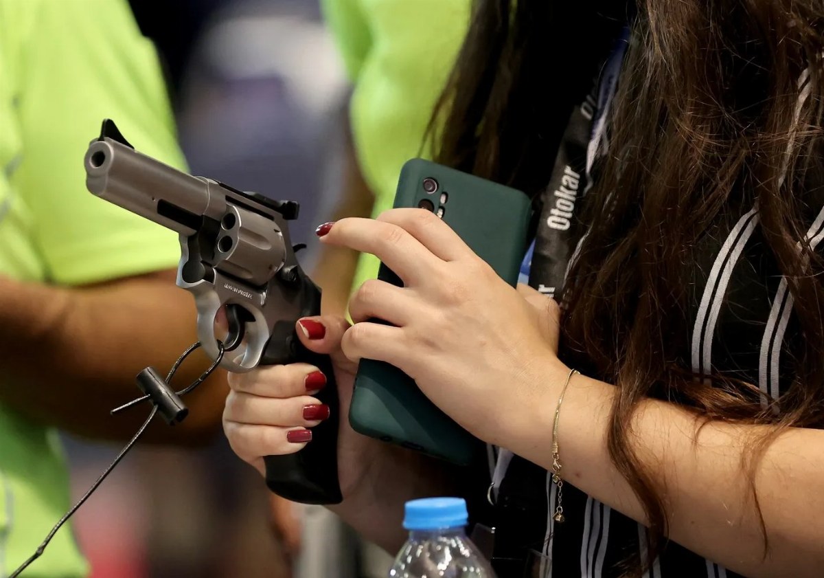 Erdogan Gifts NATO Leaders Real Firearms at Summit — Turkish President Recep Tayyip Erdogan presented NATO leaders with