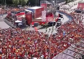 Spain Celebrates World Cup Victory with Massive Madrid Parade — Over a million fans flocked to Madrid to celebrate Spain