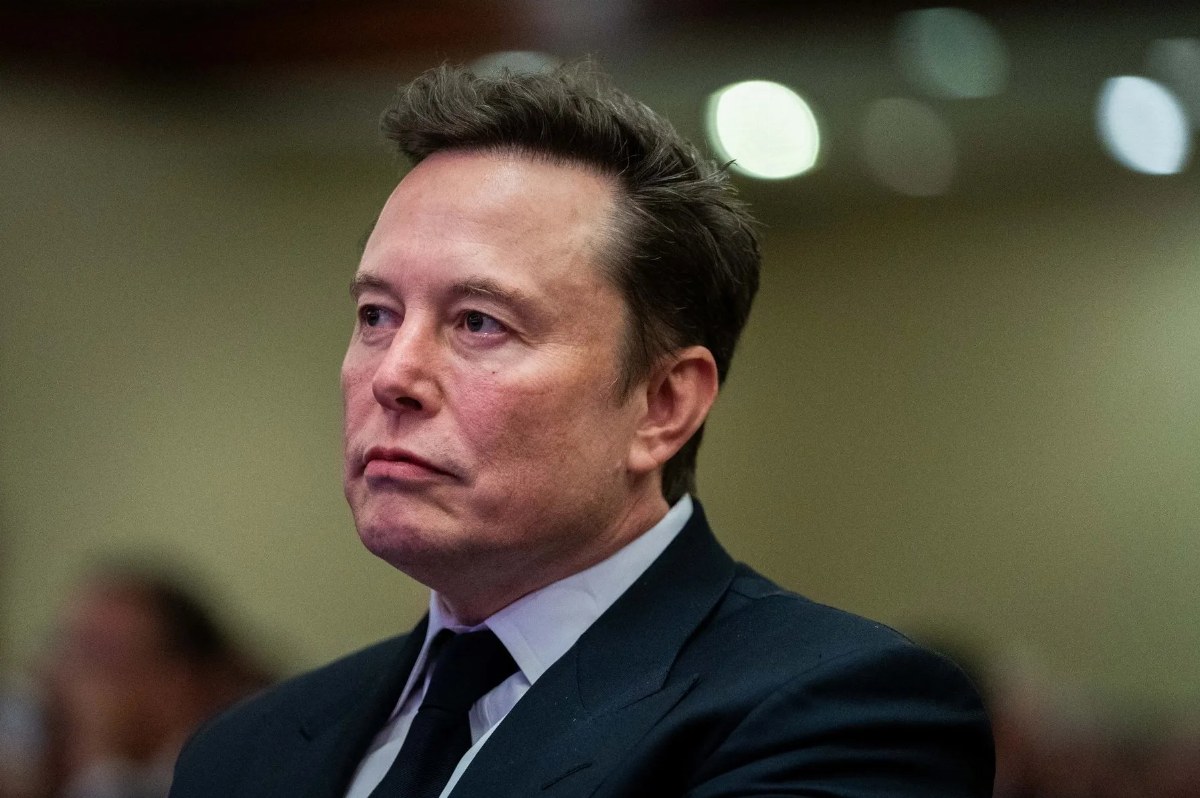 Elon Musk Advocates AI Safety Measures Following OpenAI Incident — Elon Musk calls for AI companies to evaluate models c