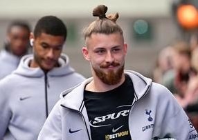 Tottenham Loans Radu Drăgușin to Fiorentina with Purchase Clause — Radu Drăgușin will join Fiorentina on loan from Totte