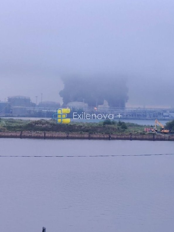 Major Attack on Oil Terminal in St. Petersburg — An oil terminal in St. Petersburg has suffered significant damage due t