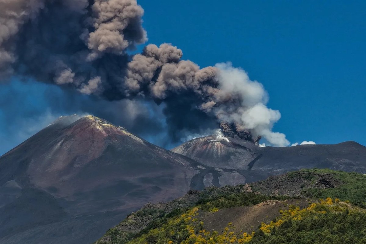 Etna Volcano Eruption Disrupts Air Traffic in Southern Italy — Recent eruptions from Mount Etna have led to partial airs