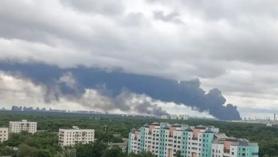 Massive Ukrainian Airstrike Hits Key Sites in Russia's Volgograd Region — The Volgograd region of Russia experienced a s