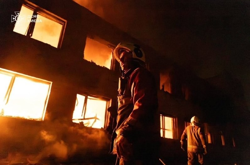 Russian Strikes Cause Casualties and Fires in Kyiv — Two people have died and six others were injured, including a 16-ye