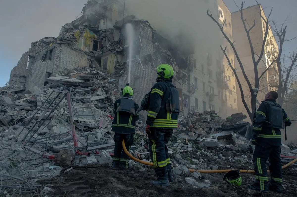 Kiev Hit by Massive Attacks as Death Toll Rises to 13 — A recent missile and drone strike by Russia in Kiev has resulted