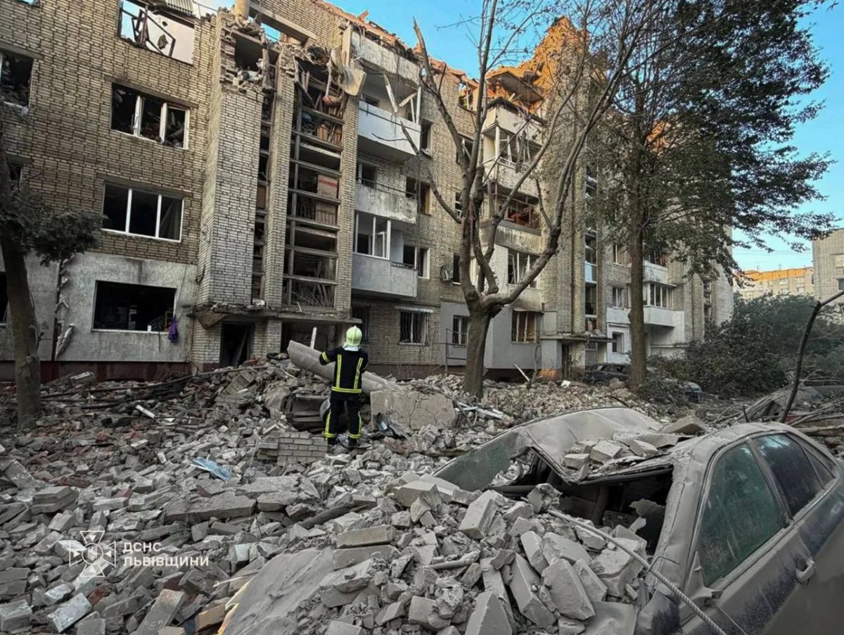 Missiles Strike Lviv, Search and Rescue Efforts Underway — Missiles hit Lviv, leaving multiple casualties as rescuers se
