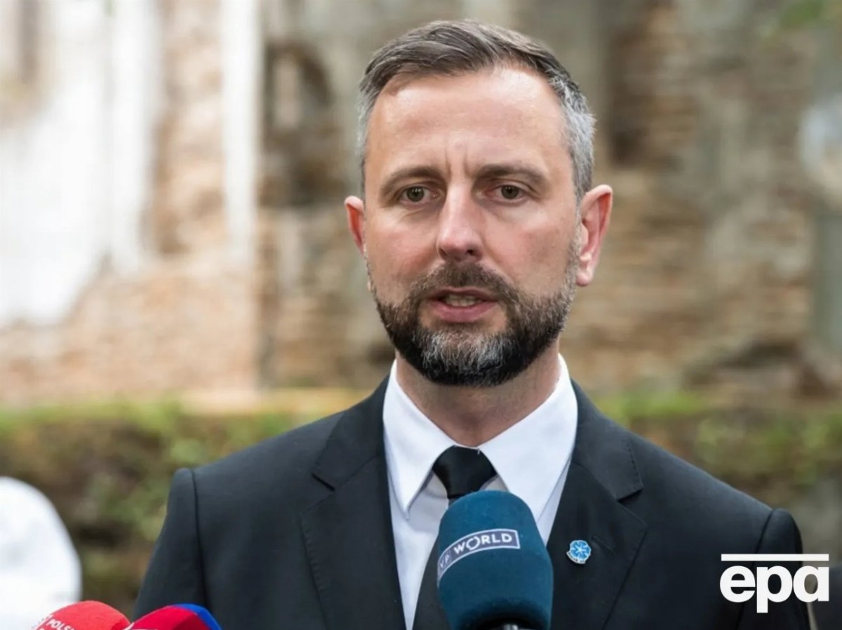 Poland's Defense Minister Calls for Young Ukrainians to Return Home — Poland's Defense Minister suggests young Ukrainian